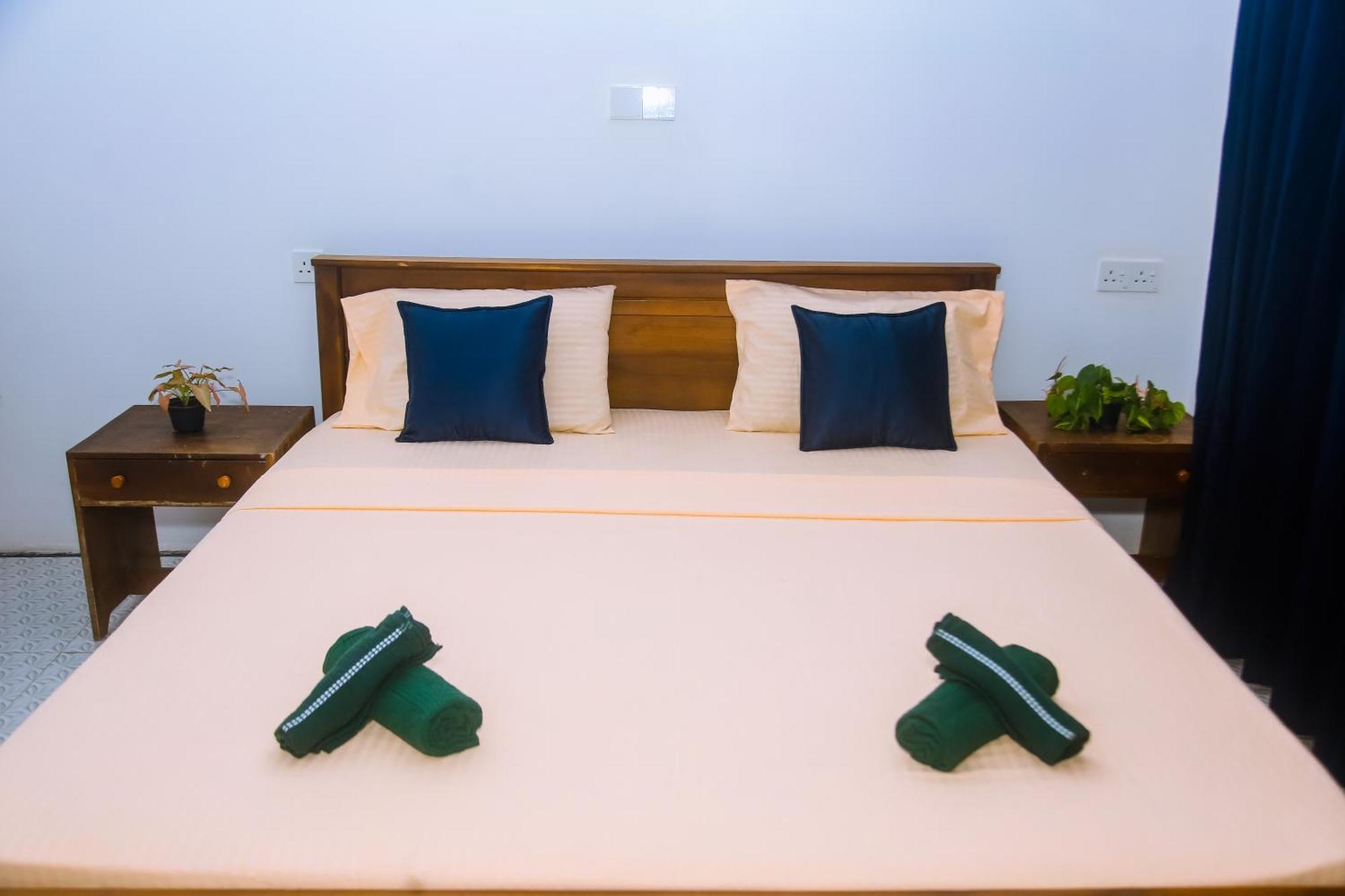 Отель Mirissa Turtle Point Guest Экстерьер фото