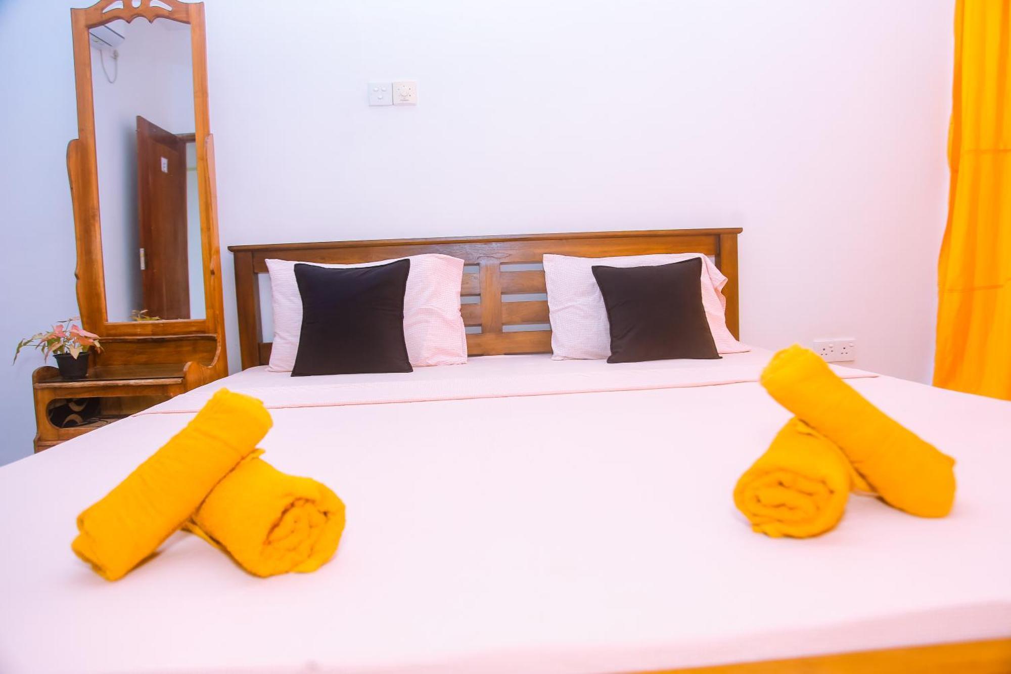 Отель Mirissa Turtle Point Guest Экстерьер фото