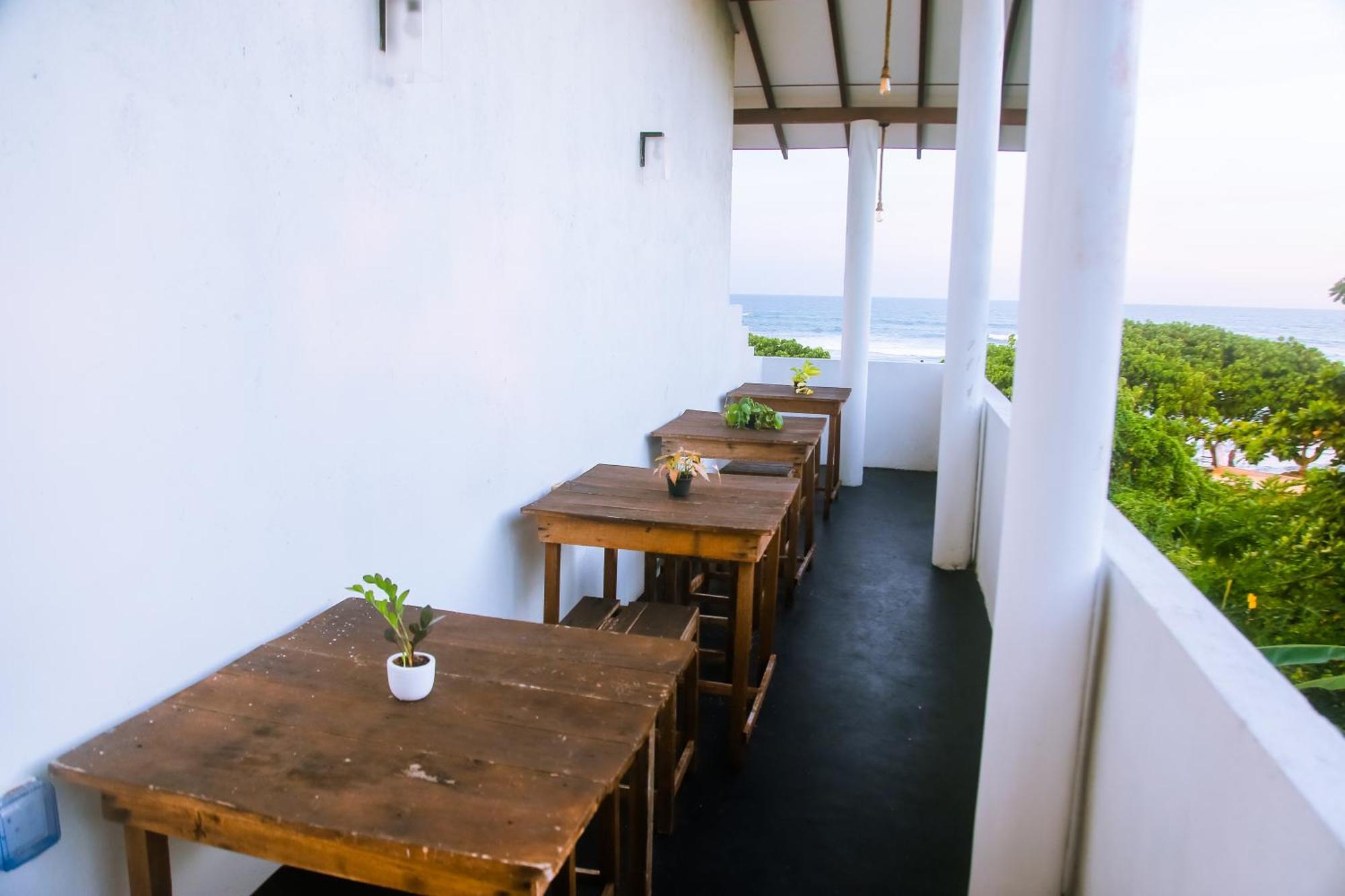 Отель Mirissa Turtle Point Guest Экстерьер фото