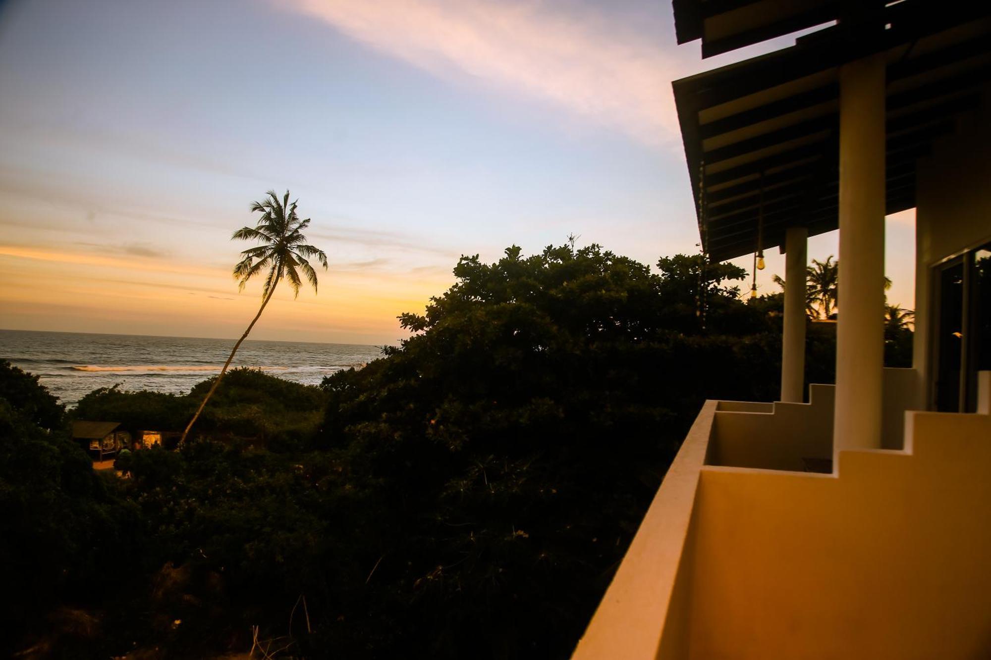 Отель Mirissa Turtle Point Guest Экстерьер фото