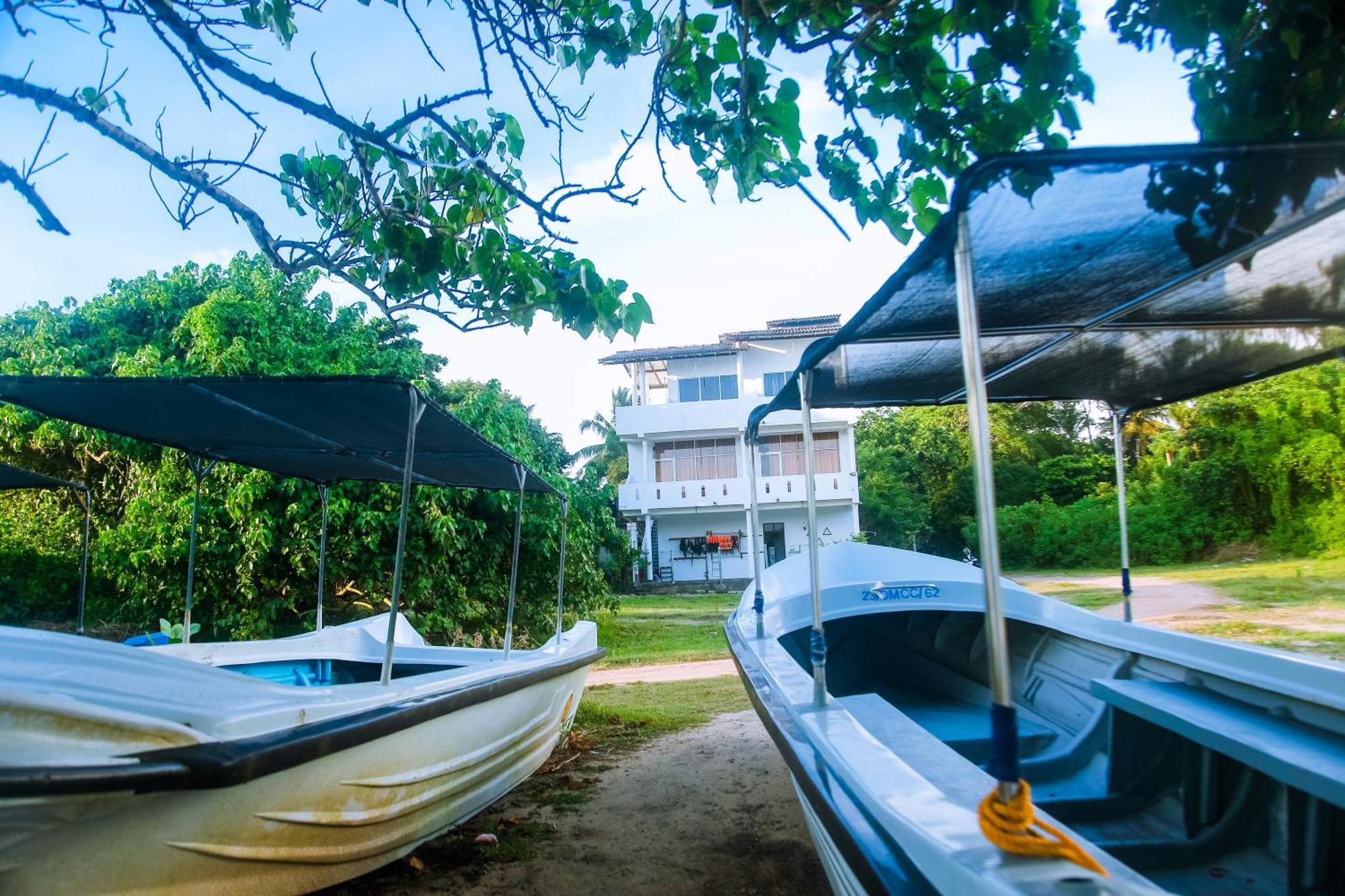 Отель Mirissa Turtle Point Guest Экстерьер фото