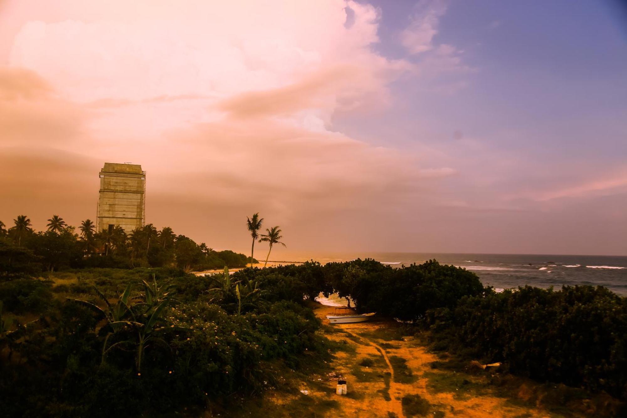 Отель Mirissa Turtle Point Guest Экстерьер фото